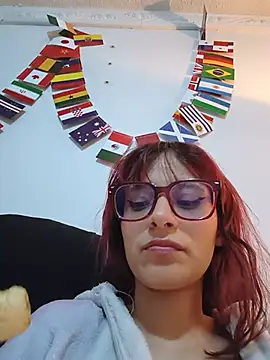 Snapshot of RedMeloddy chatting on 3, 7, 2026 RedMeloddy online show from 3, 7, 2026