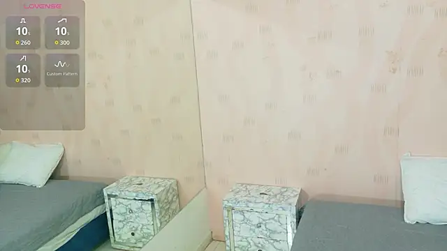 littleebonymommy online show from 4, 11, 2025