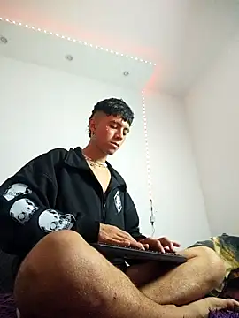 Justyn Ross online show from 8, 4, 2026