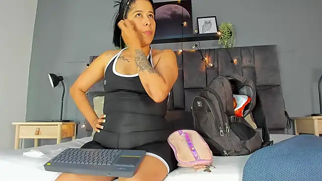 DulceAurora   online show from 19, 3, 2026