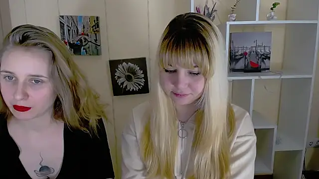 Snapshot of _Nicole_new chatting on 13, 3, 2025  Nicole new online show from 13, 3, 2025