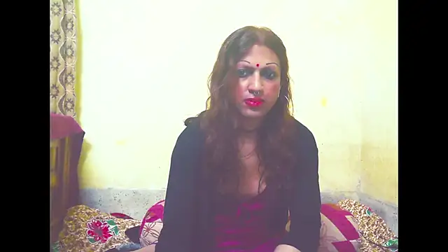 Snapshot of MmmMonikaBabie chatting on 10, 3, 2025 MmmMonikaBabie online show from 10, 3, 2025