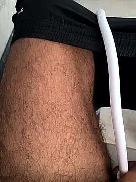 yourboy2000   online show from 12, 9, 2025