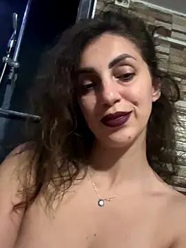 Snapshot of EmaSkyes chatting on 28, 10, 2025 EmaSkyes online show from 28, 10, 2025