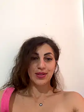 Snapshot of EmaSkyes chatting on 4, 11, 2025 EmaSkyes online show from 4, 11, 2025