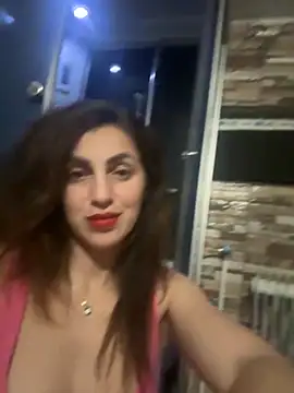 Snapshot of EmaSkyes chatting on 11, 11, 2025 EmaSkyes online show from 11, 11, 2025