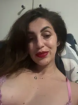 Snapshot of EmaSkyes chatting on 13, 11, 2025 EmaSkyes online show from 13, 11, 2025