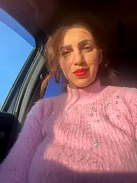 Snapshot of EmaSkyes chatting on 22, 11, 2025 EmaSkyes online show from 22, 11, 2025