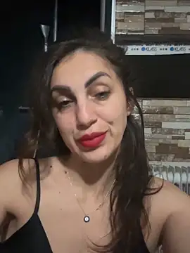 Snapshot of EmaSkyes chatting on 23, 11, 2025 EmaSkyes online show from 23, 11, 2025