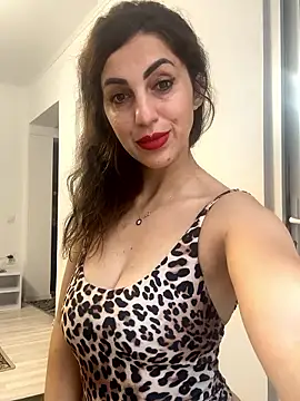 Snapshot of EmaSkyes chatting on 27, 11, 2025 EmaSkyes online show from 27, 11, 2025