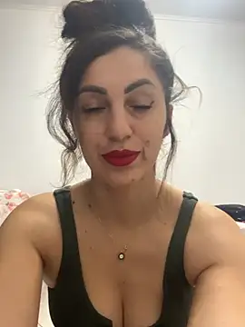 Snapshot of EmaSkyes chatting on 4, 12, 2025 EmaSkyes online show from 4, 12, 2025