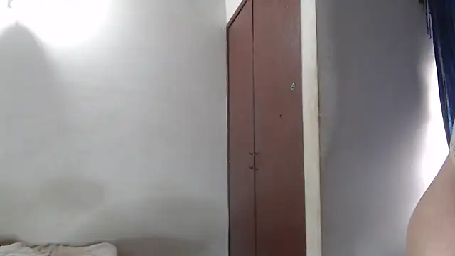 aurelialux online show from 7, 3, 2025