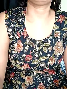 Snapshot of kaamuk_shweta chatting on 23, 2, 2025 kaamuk shweta online show from 23, 2, 2025