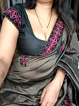 Snapshot of kaamuk_shweta chatting on 10, 3, 2025 kaamuk shweta online show from 10, 3, 2025