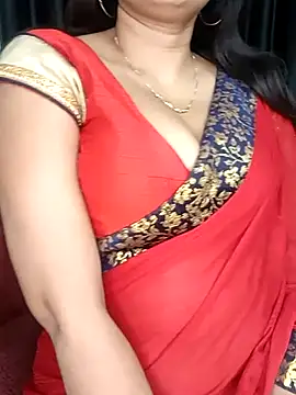 Snapshot of kaamuk_shweta chatting on 11, 3, 2025 kaamuk shweta online show from 11, 3, 2025