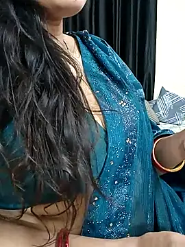 Snapshot of kaamuk_shweta chatting on 17, 3, 2025 kaamuk shweta online show from 17, 3, 2025