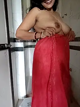 Snapshot of kaamuk_shweta chatting on 25, 9, 2025 kaamuk shweta online show from 25, 9, 2025