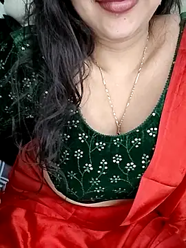 Snapshot of kaamuk_shweta chatting on 3, 10, 2025 kaamuk shweta online show from 3, 10, 2025