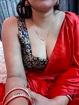 Snapshot of kaamuk_shweta chatting on 17, 10, 2025 kaamuk shweta online show from 17, 10, 2025