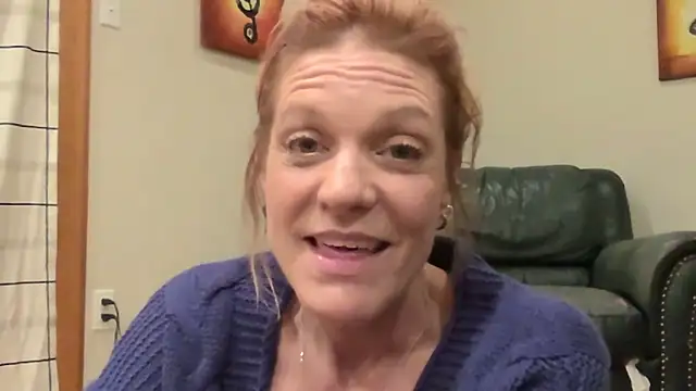 Snapshot of AddieAssets chatting on 5, 11, 2025 AddieAssets online show from 5, 11, 2025