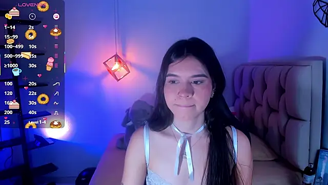 cassiehoward14 online show from 10, 9, 2025