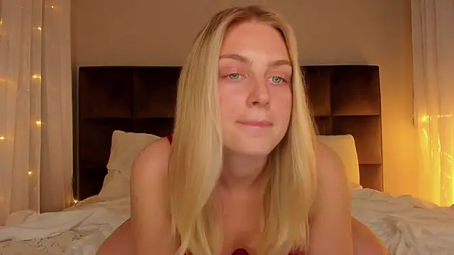 pretty girlnextdoor online show from 18, 5, 2026
