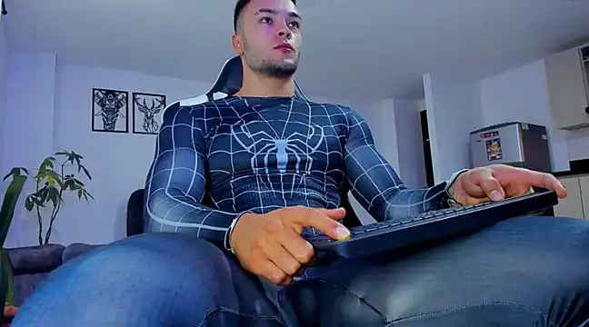 Snapshot of alexander_collin02 chatting on 28, 1, 2025 alexander collin02 online show from 28, 1, 2025