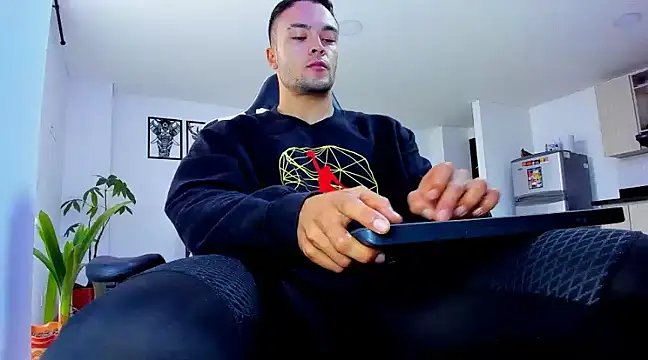 Snapshot of alexander_collin02 chatting on 21, 2, 2025 alexander collin02 online show from 21, 2, 2025