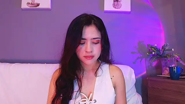 Snapshot of adara_johnson__ chatting on 5, 4, 2026 adara johnson online show from 5, 4, 2026