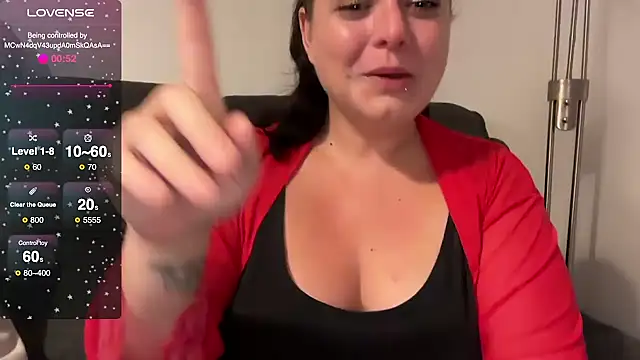 Snapshot of NaughtyWifeUK chatting on 21, 9, 2025 NaughtyWifeUK online show from 21, 9, 2025