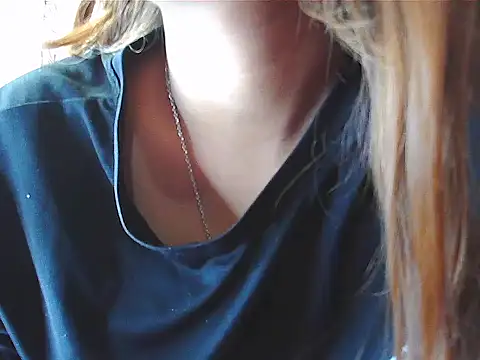 Snapshot of your_Shanvi chatting on 5, 11, 2025 your Shanvi online show from 5, 11, 2025