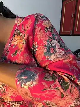 Snapshot of Ayesha_mahi chatting on 8, 11, 2025 Ayesha mahi online show from 8, 11, 2025