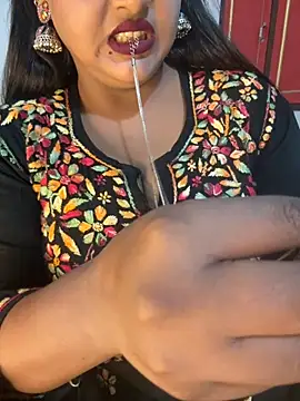 Snapshot of Ayesha_mahi chatting on 9, 11, 2025 Ayesha mahi online show from 9, 11, 2025