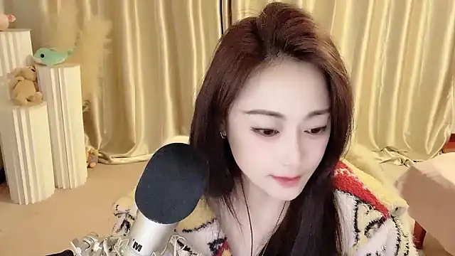 Daisy-77 online show from 13, 2, 2025