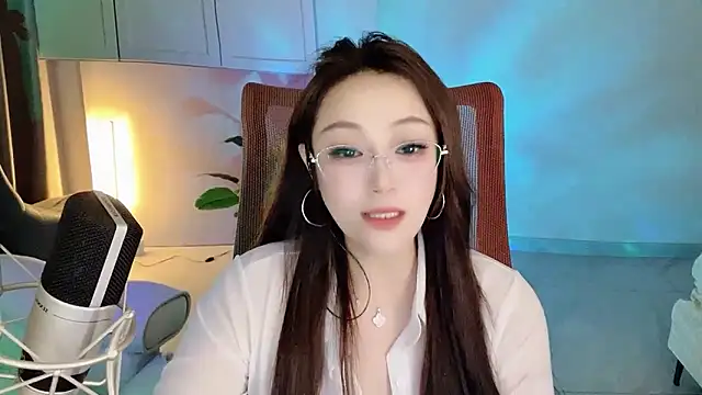 Daisy-77 online show from 28, 9, 2025