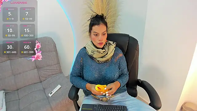 Ada Monroe10 online show from 9, 9, 2025