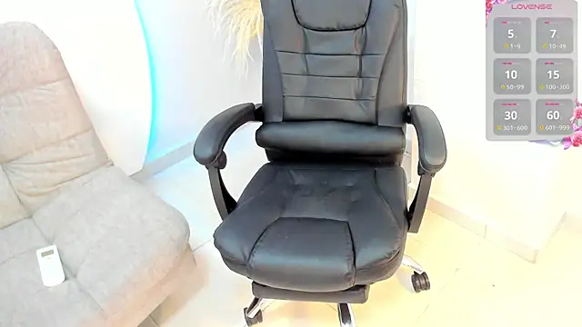 Ada Monroe10 online show from 17, 9, 2025