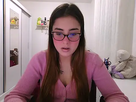 Snapshot of maliamiller chatting on 22, 6, 2026 maliamiller online show from 22, 6, 2026