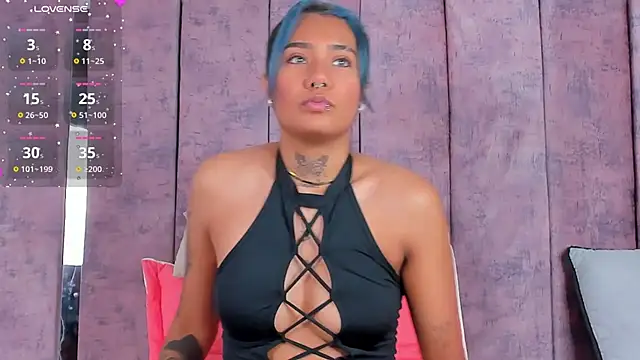 AshlieRoberts online show from 20, 2, 2025