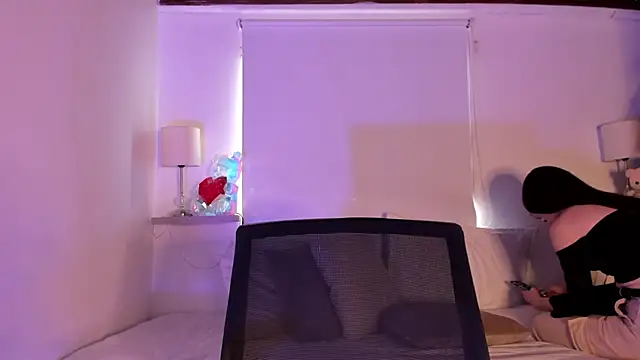  ashleymiller online show from 8, 3, 2025