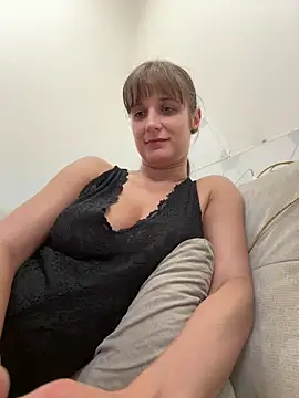 jennifer11772 online show from 4, 4, 2026