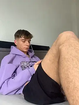 Snapshot of MiguelRausch chatting on 8, 1, 2025 MiguelRausch online show from 8, 1, 2025