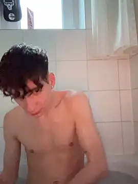 Snapshot of MiguelRausch chatting on 1, 2, 2026 MiguelRausch online show from 1, 2, 2026