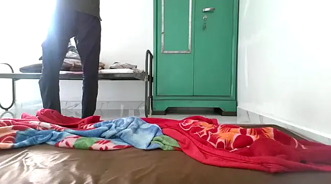 Snapshot of hot_dark_chocolate08 chatting on 3, 1, 2025 hot dark chocolate08 online show from 3, 1, 2025