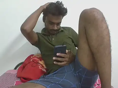 Snapshot of hot_dark_chocolate08 chatting on 5, 10, 2025 hot dark chocolate08 online show from 5, 10, 2025