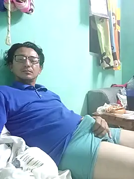 Snapshot of Andresguz35 chatting on 14, 2, 2026 Andresguz35 online show from 14, 2, 2026