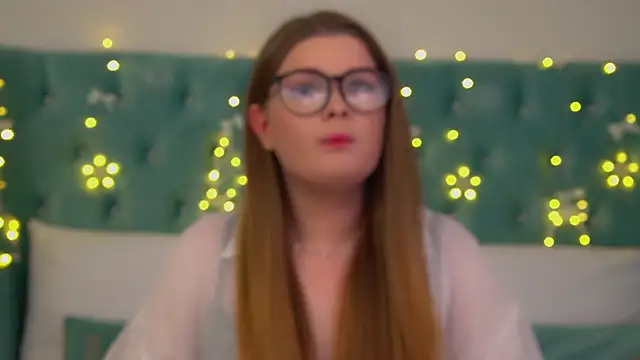 CrystalLyons online show from 5, 12, 2025