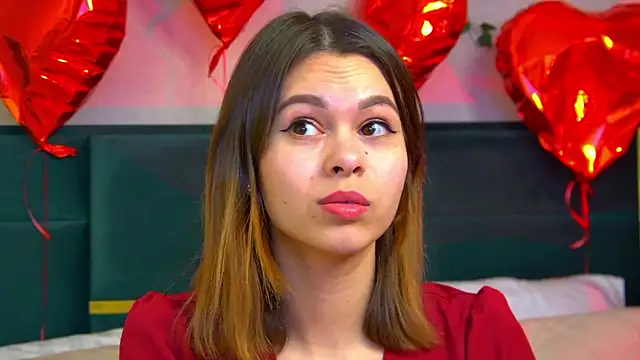 Snapshot of PollyLanders chatting on 15, 2, 2025 PollyLanders online show from 15, 2, 2025