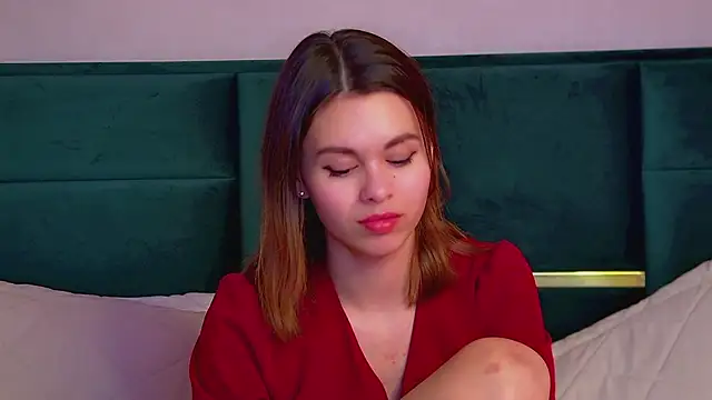 Snapshot of PollyLanders chatting on 3, 3, 2025 PollyLanders online show from 3, 3, 2025