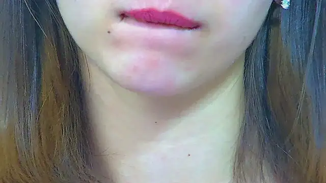 Snapshot of PollyLanders chatting on 20, 10, 2025 PollyLanders online show from 20, 10, 2025